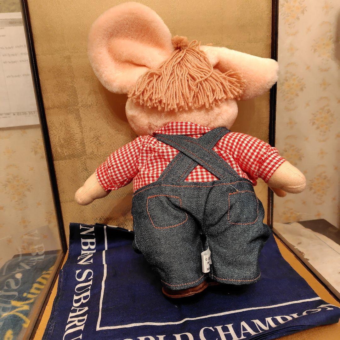 ネズミのぬいぐるみ 赤チェックシャツ