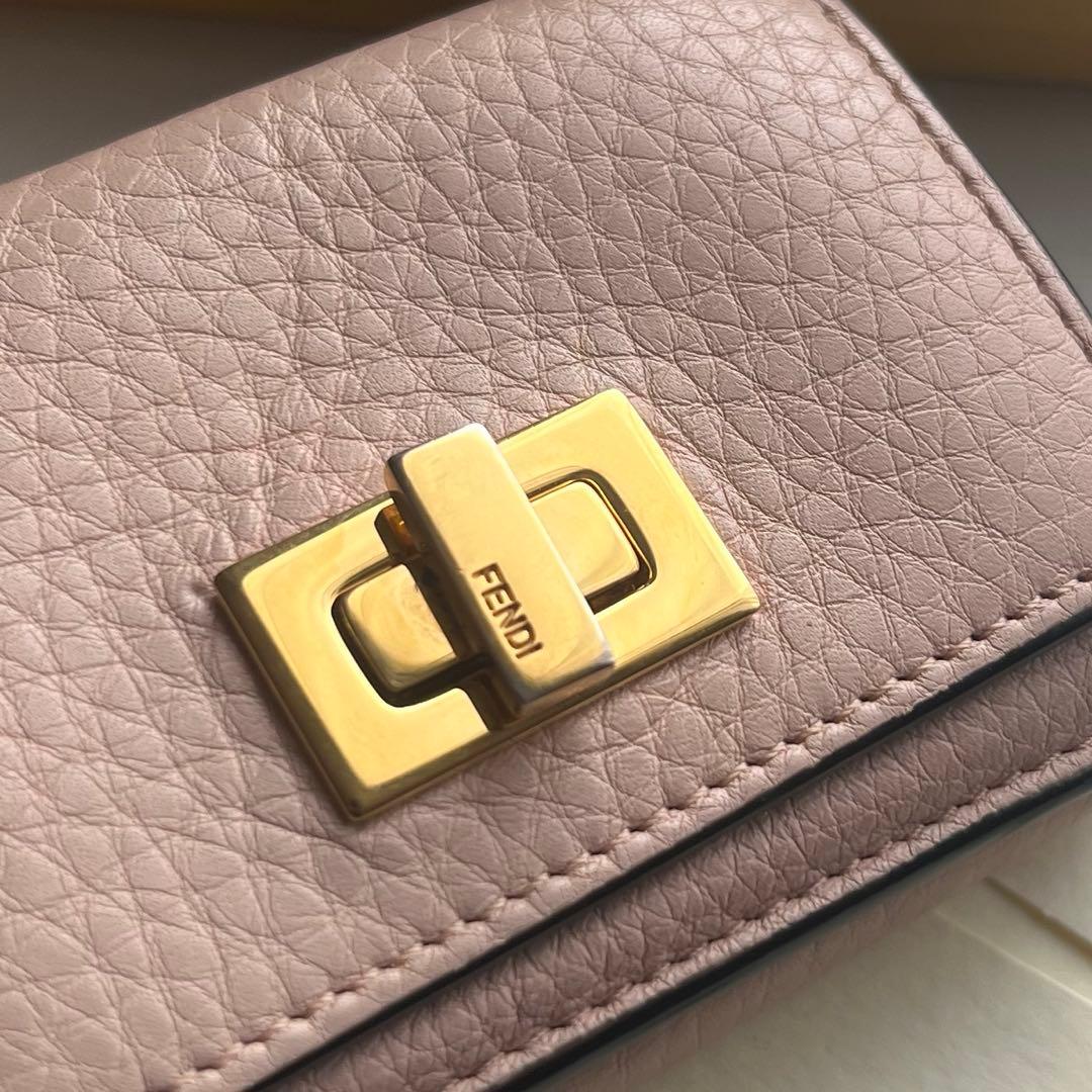 429 極上美品 FENDI フェンディ ピーカブー 3つ折り財布