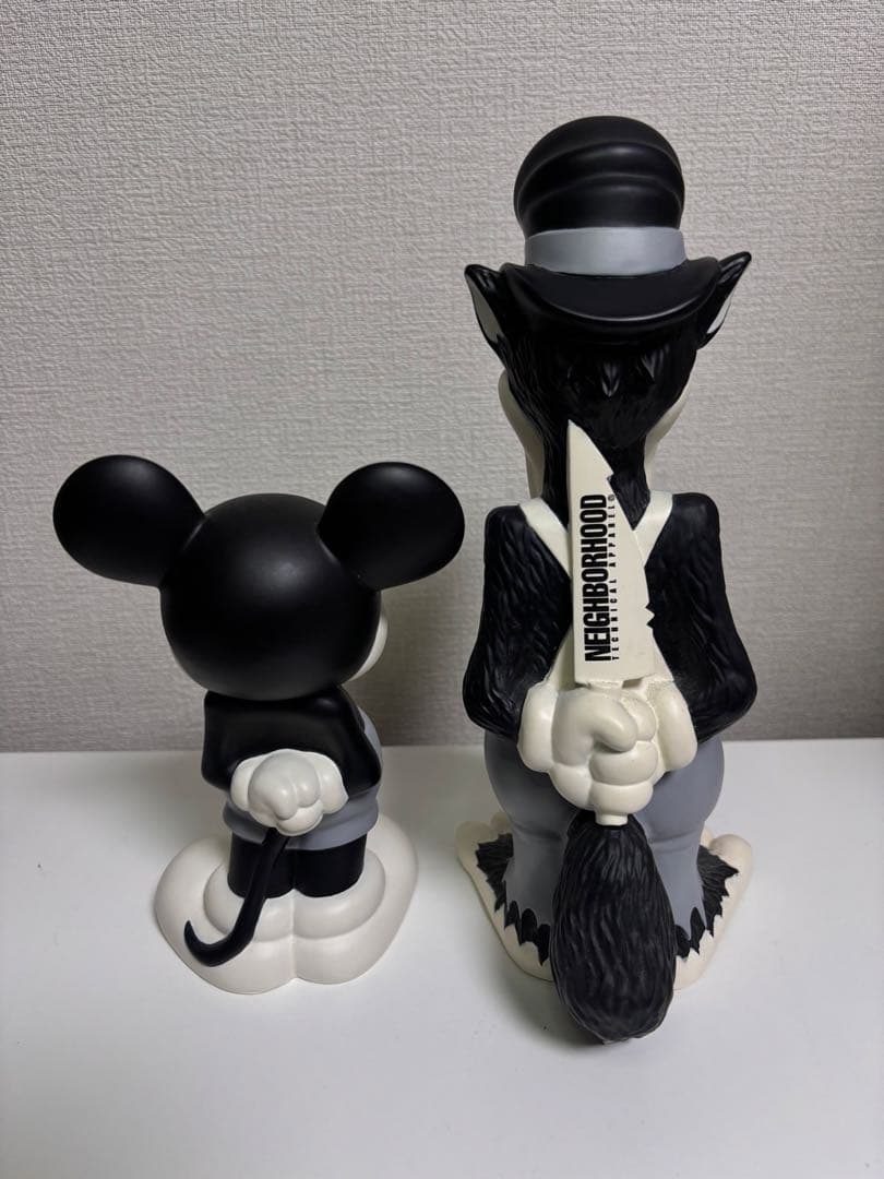 NEIGHBORHOOD ×Disney コラボ 白黒フィギュアセット希少