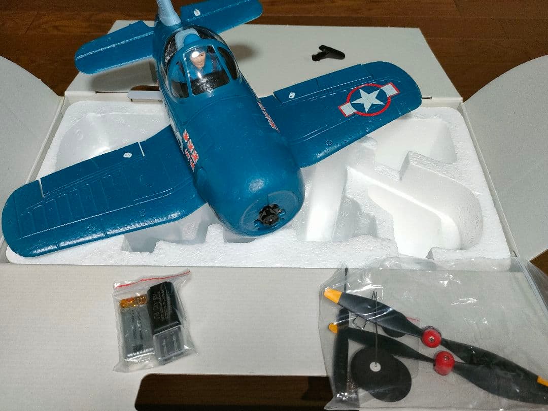 XK A500 QF4U コルセア　ラジコン飛行機