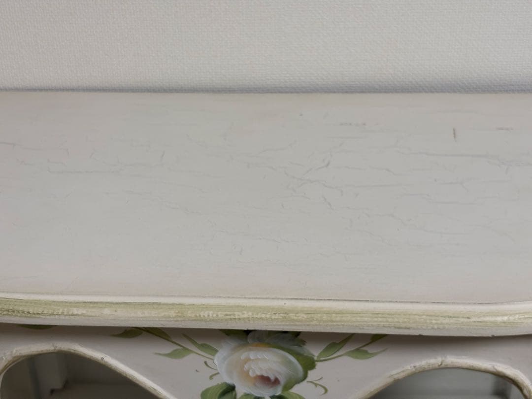 ホワイト木製キャビネット 花柄装飾 3段 スリム型