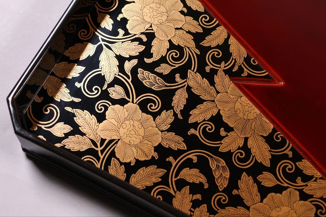 【CM371】加賀描金師 仙石可峰作 花唐草 隅切四方膳 五客 木製 折敷