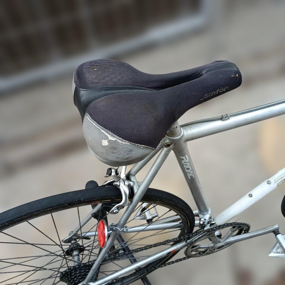 ロードバイク　ブリジストンレイダックRD1000　シマノ105