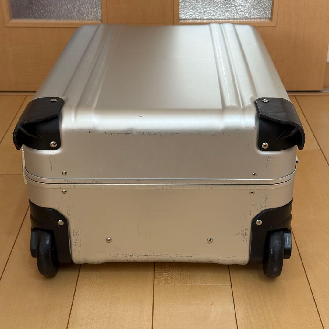 ゼロハリバートン　アルミ　キャリーケース　2輪　機内持ち込み　31L