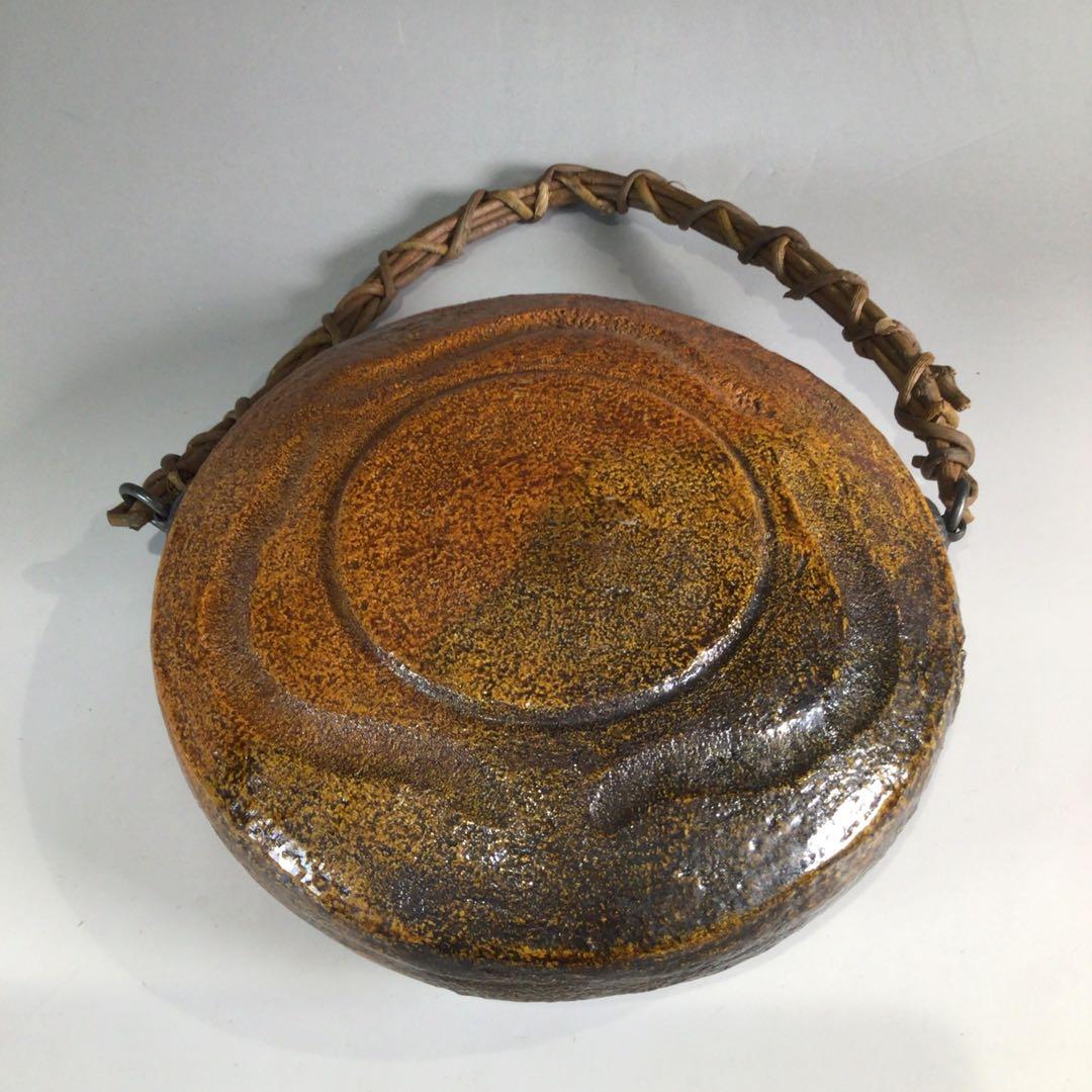 Ｐ２９６　花生　『大樋焼』『長阿弥窯　大樋研仁造』『銅鑼形花入』　共箱　花器