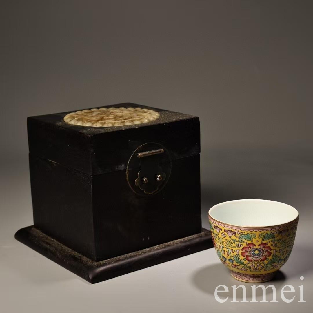 中国古美術・旧蔵乾隆年款・琺瑯彩・粉彩磁器小酒碗・茶碗・押し碗・純手描き・箱付き