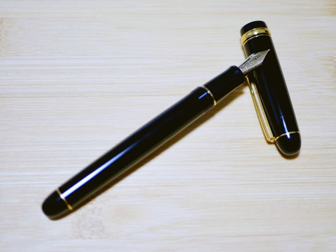 ほぼ未使用★パイロット 14K万年筆カスタム74 SF 細字柔