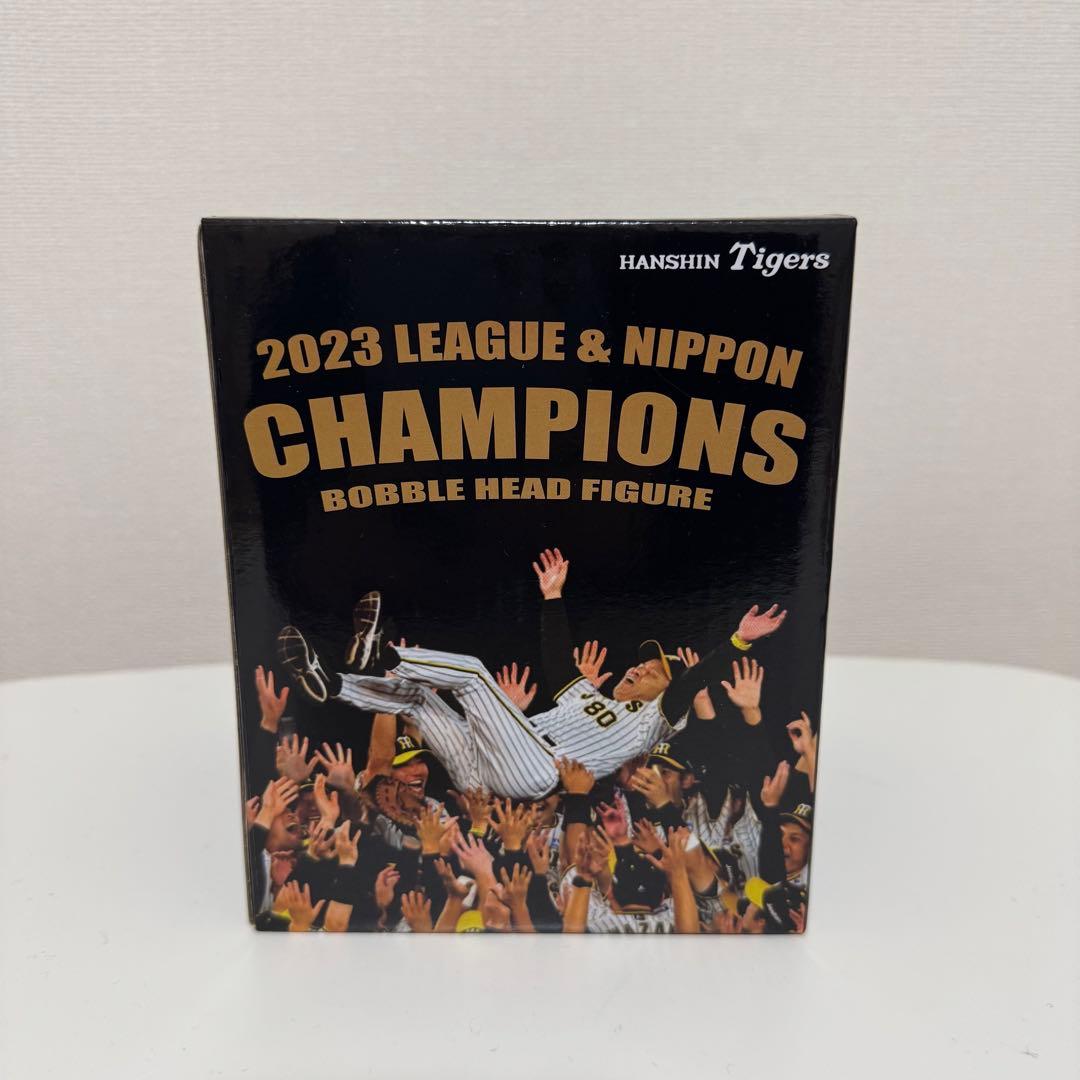 阪神タイガース 岡田監督 ボブルヘッド
