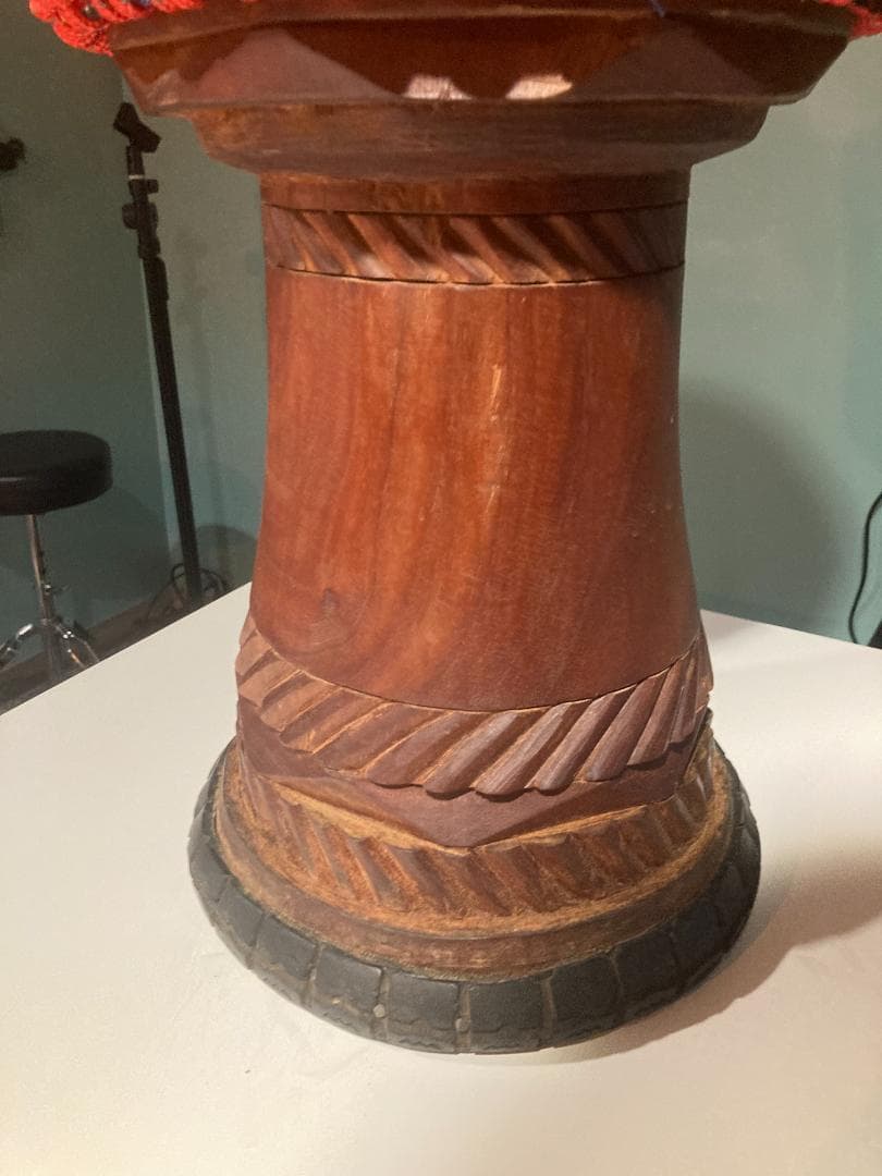 ジェンベ、ジャンベ、Djembe,ジンベ、ギニア製　アカジョ胴材