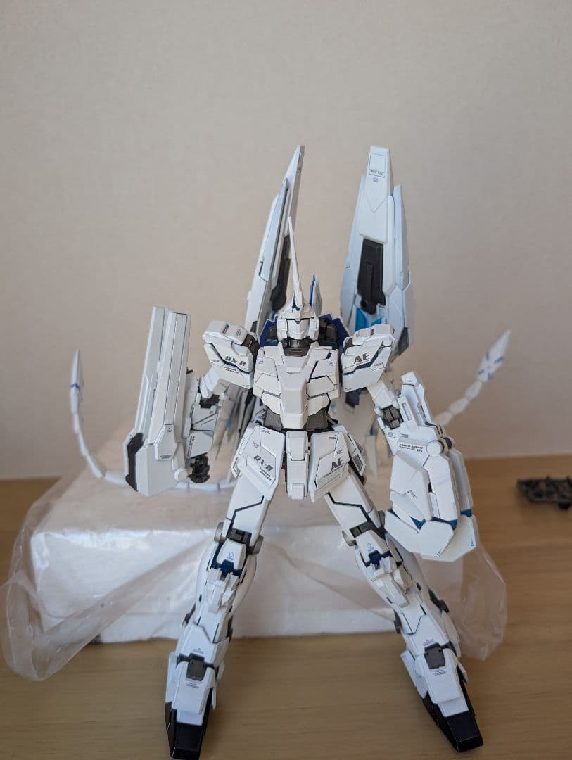 MG 1/100 ユニコーンガンダム ペルフェクティビリティ ディバイン 換装