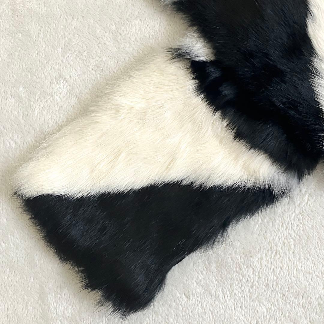 クリスチャンディオール ガリアーノ ラビットファーマフラー ブラック ホワイト