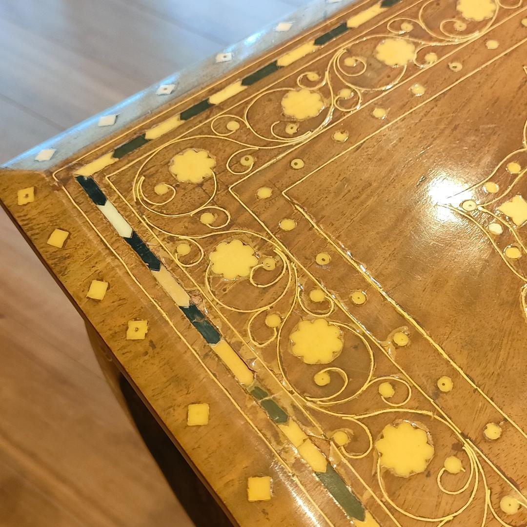 アンティーク　花台　象嵌　サイドテーブル　猫脚　棚付き