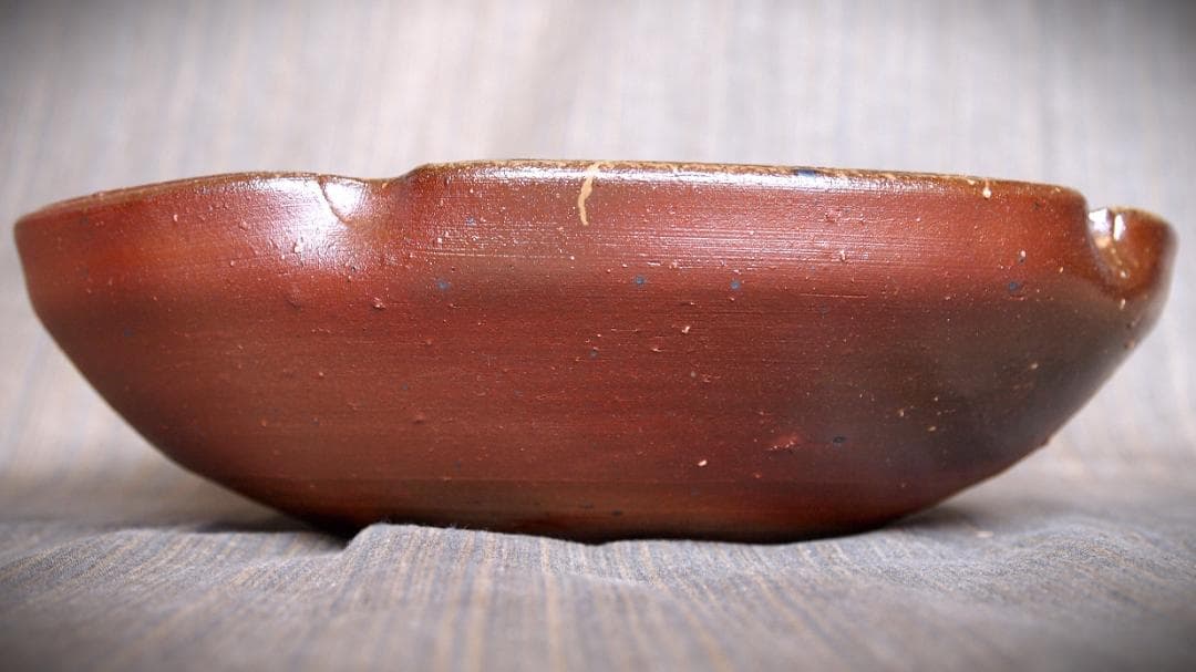 人気作家★藤原喜久代【師：辻清明】備前梅鉢（２３，５ｃｍ）★緋襷★共箱