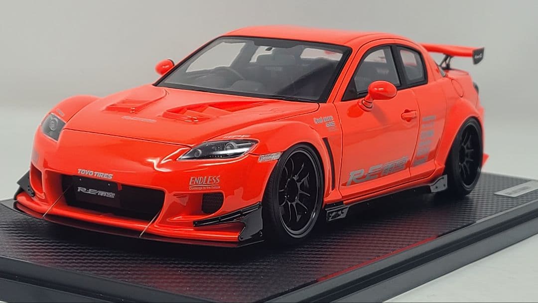 ミニカー 1/18 Mazda RX-8 (SE3P) RE Amemiya IG3176