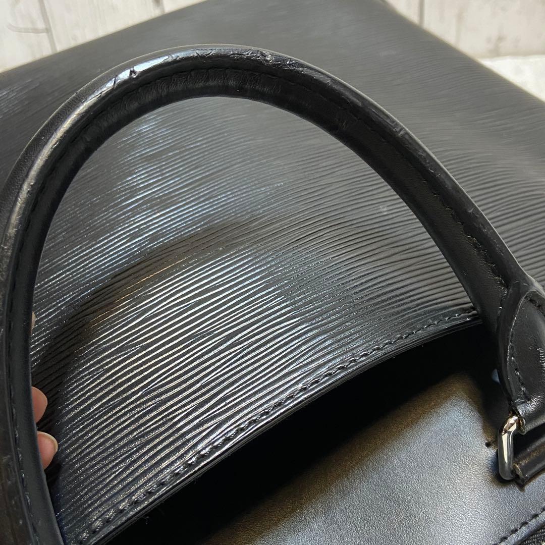 美品⭐️Louis Vuitton ルイ・ヴィトン　エピ オリバー ブラック