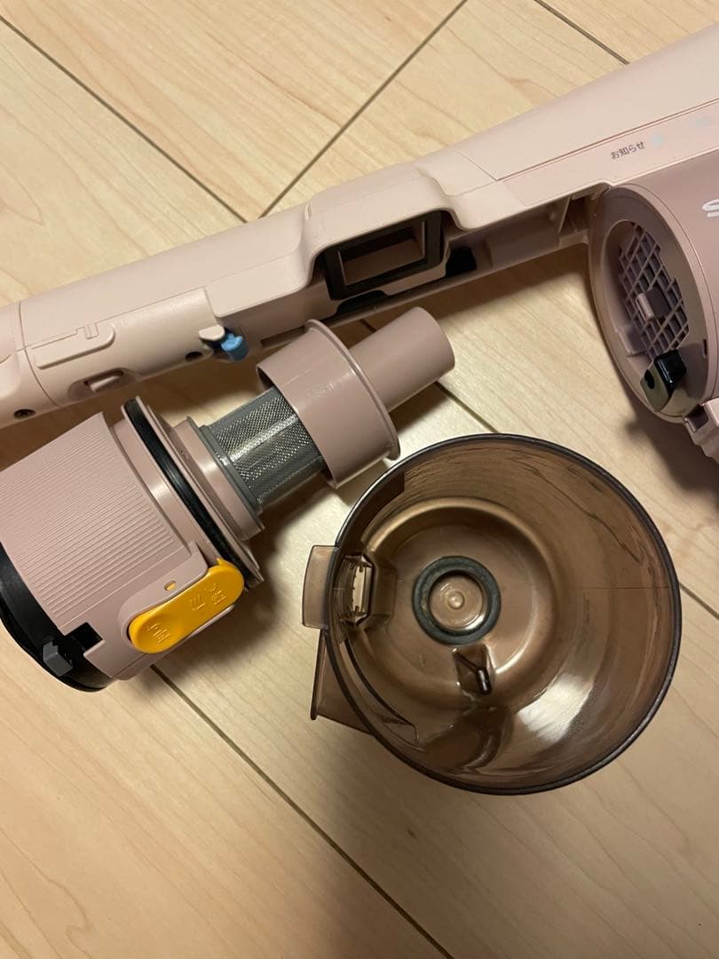 シャープ　充電式掃除機　EC-PT1 2024年製