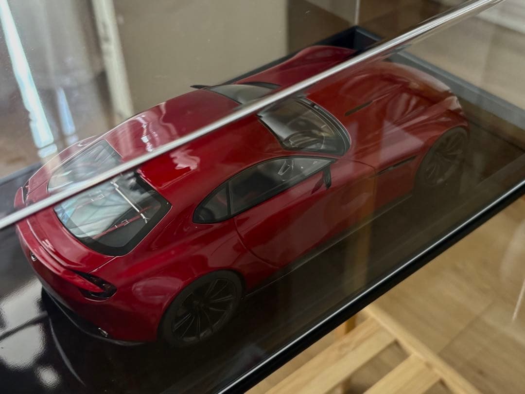 MAZDA RX-VISION 1/18スケール モデルカー