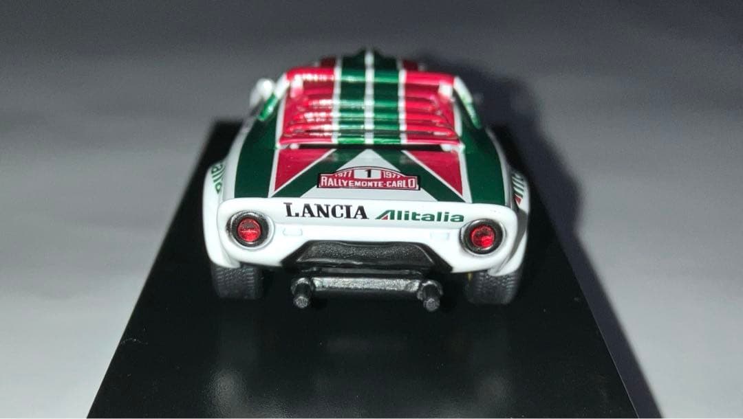 ￼LANCIA STRATOS 1/64 3台セット➕缶コーヒー付録ミニカー１台