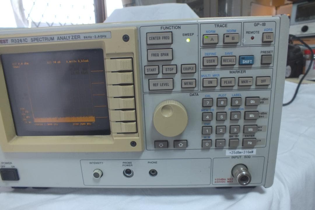 ADVANTEST R3261C スペクトラムアナライザー　ジャンク品