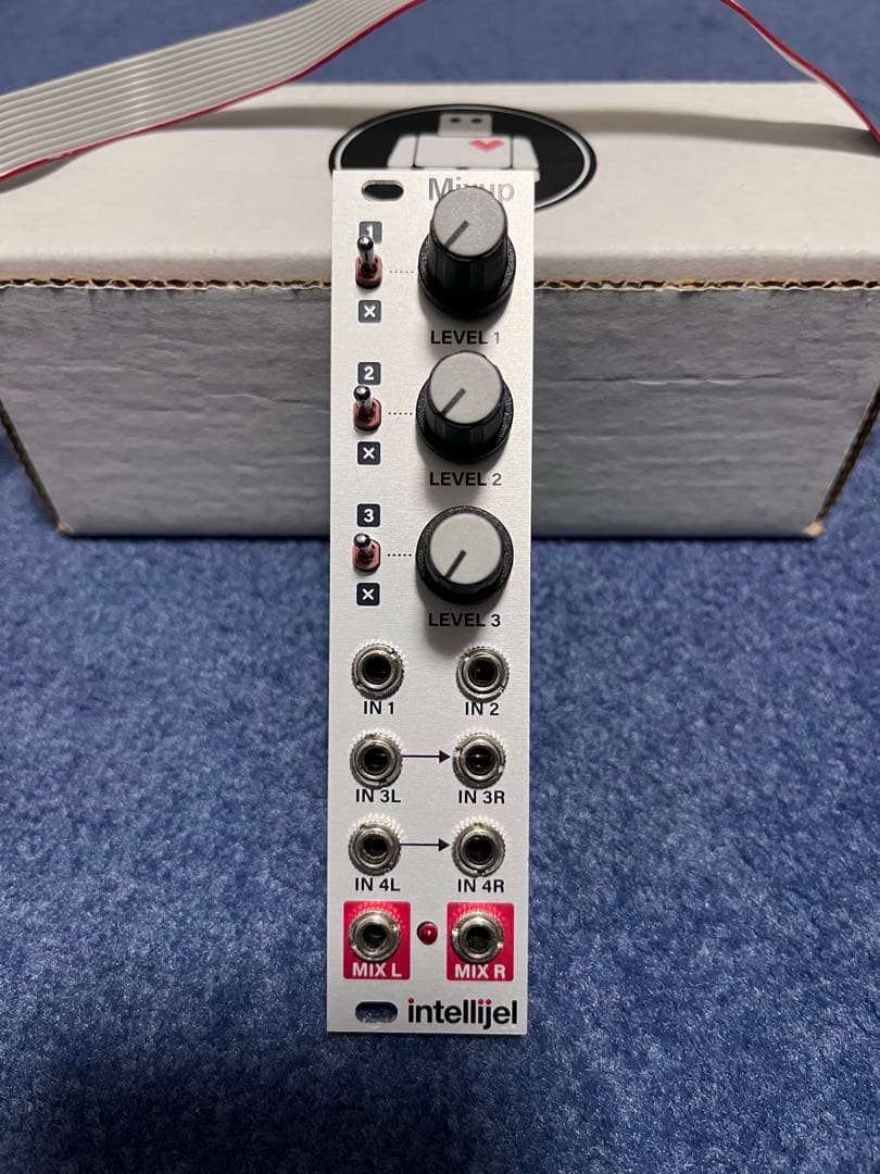Intellijel Mixup 4入力ミキサー A
