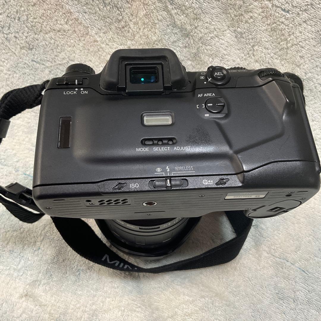 MINOLTA α507si フィルムカメラ + AF 28-300mm レンズ