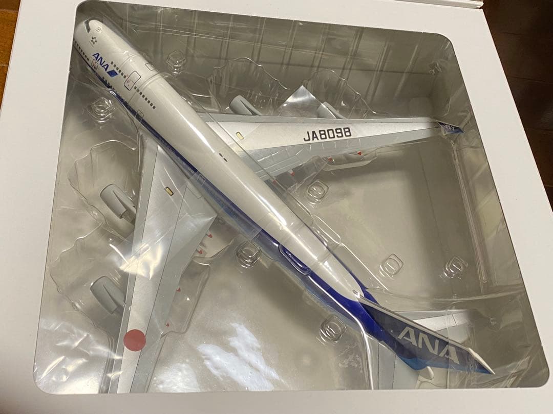 【新品未展示】全日空商事 1/200 ANA B747-400 NH20034
