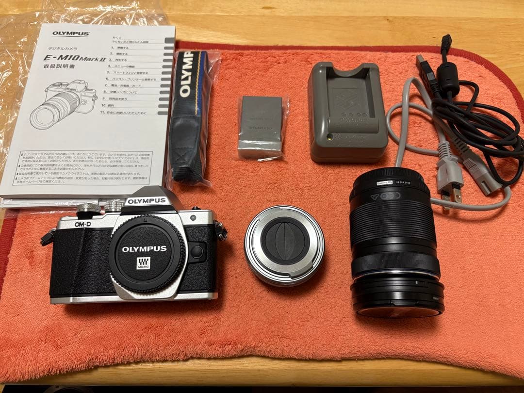 オリンパス OM-D E-M10 Mark2 EZダブルズームキット