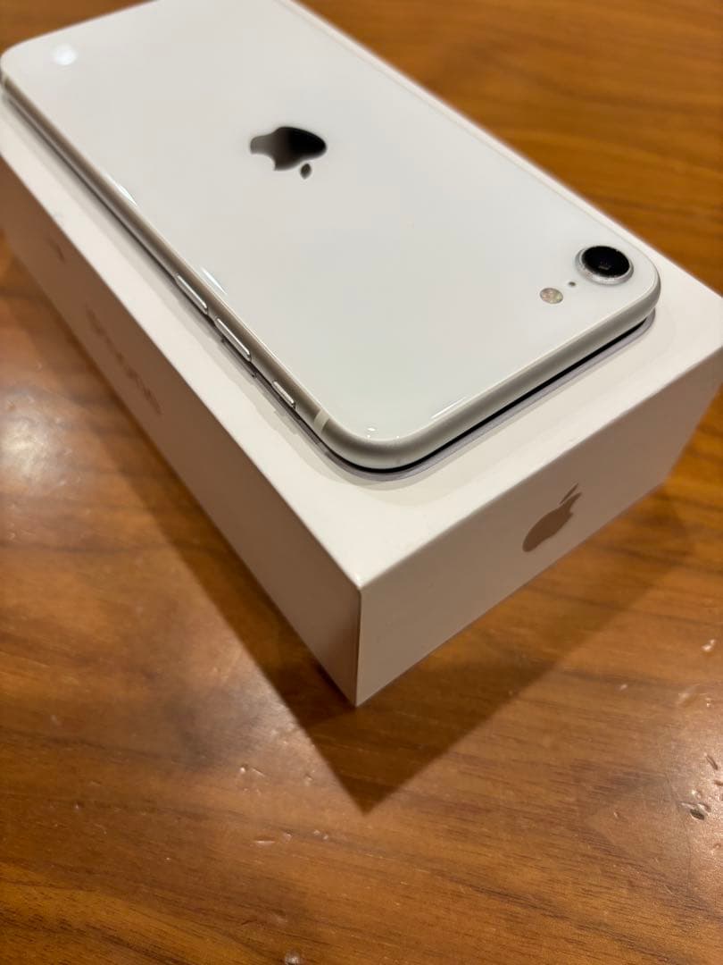 iPhone SE (第2世代) (white) 64GB SIMフリー