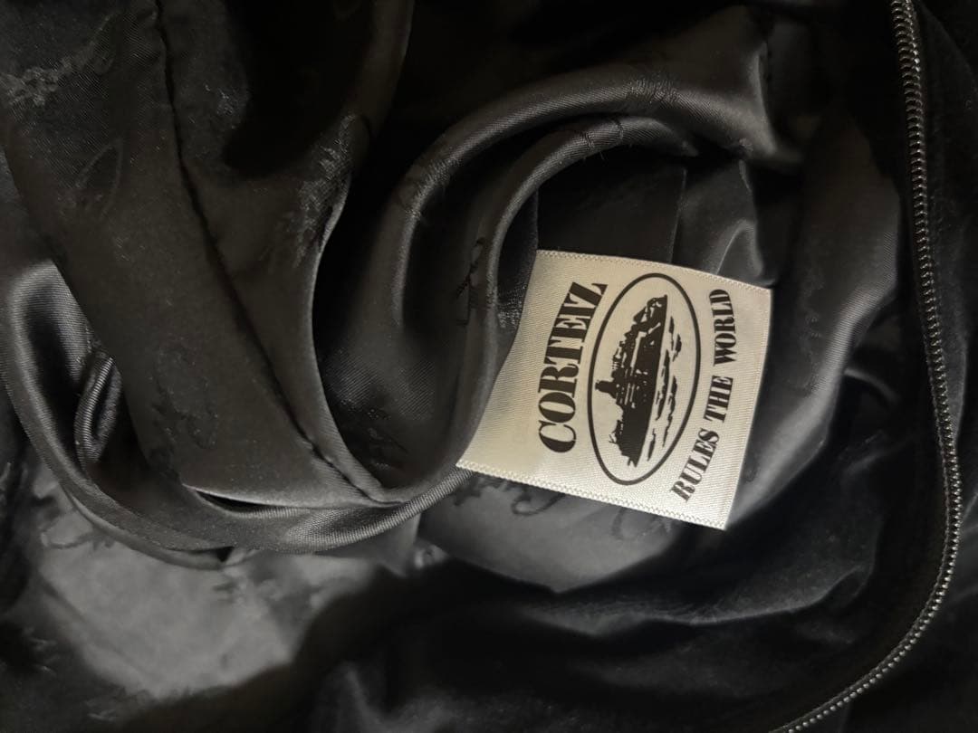 【ぴろさん専用】Corteiz ベロアセットアップ ブラック コーテイズ