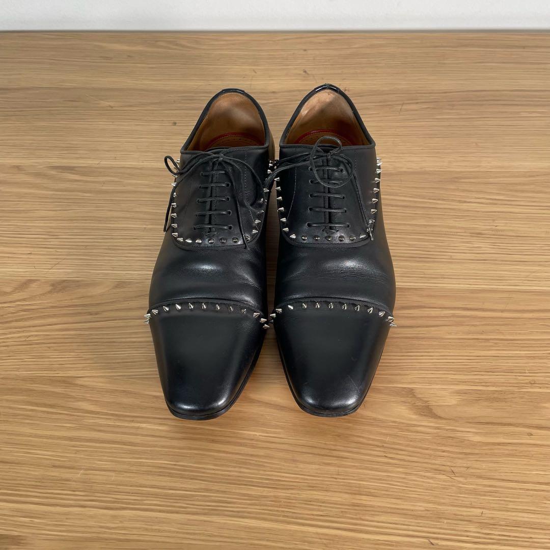 クリスチャンルブタン レザーシューズ ストレートチップ　スタッズ　黒 42.5