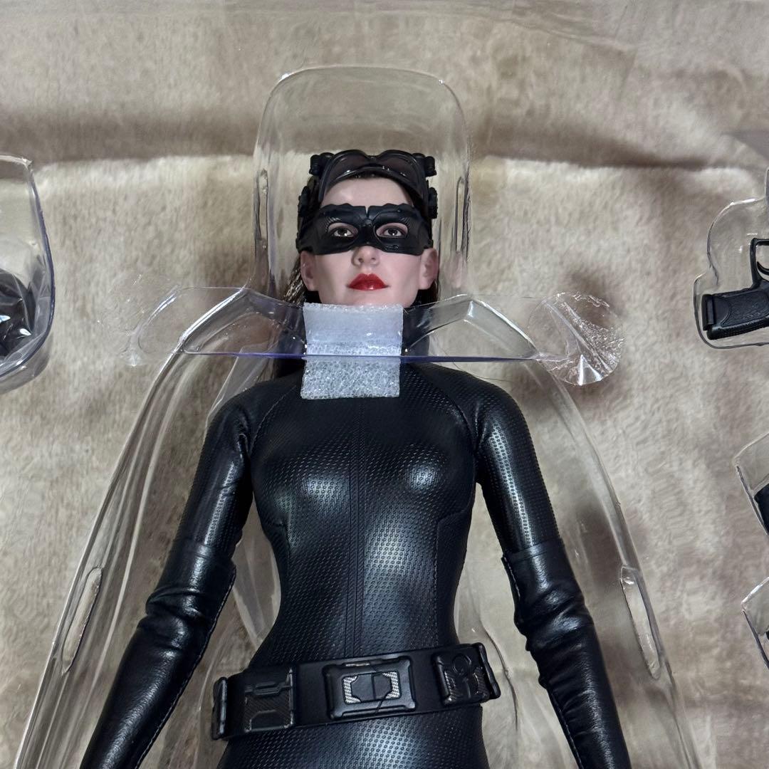 キャットウーマン　ホットトイズ　【ムービー・マスターピース】