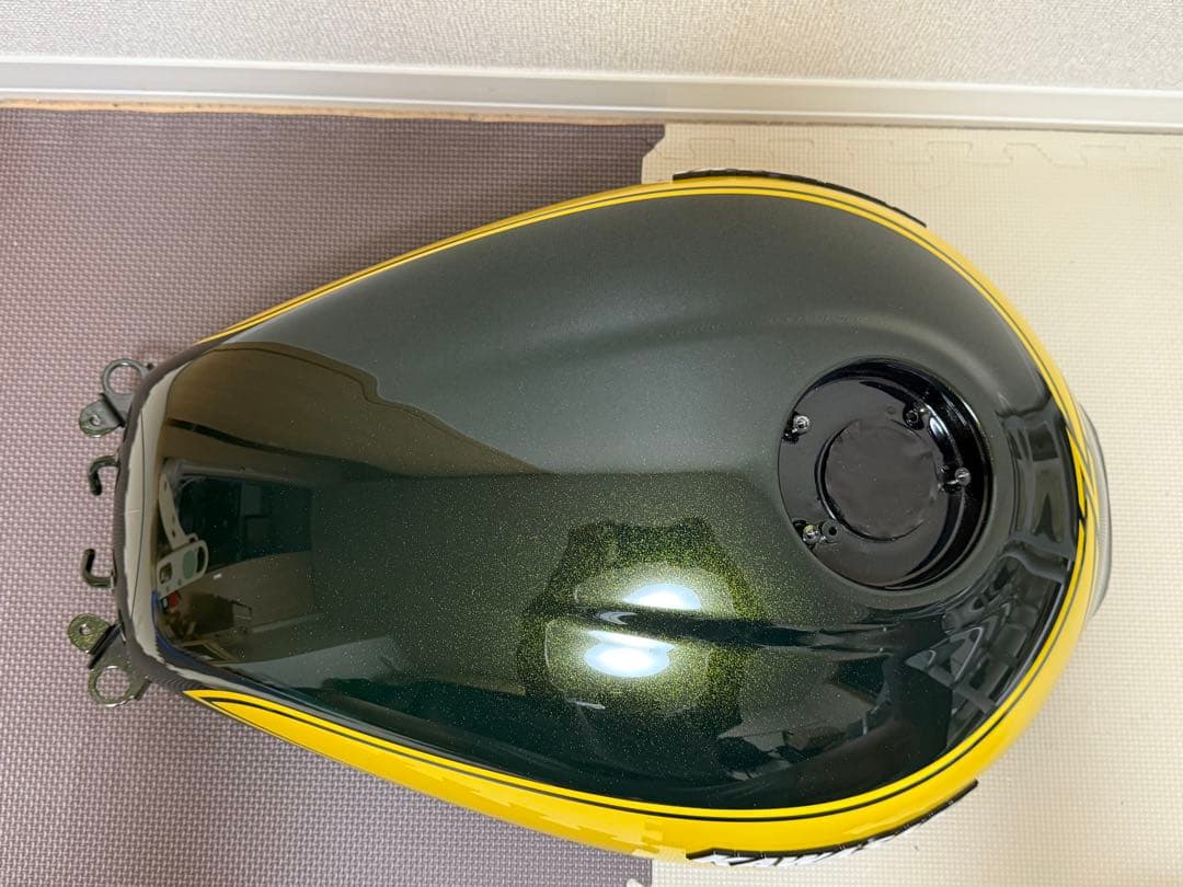 z900rsタンク　イエローボールエディション　美品