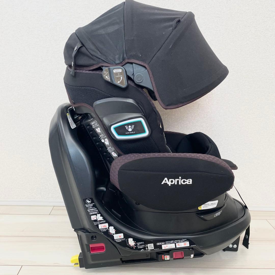 アップリカ　フラディアグロウ　ISOFIX 360 セーフティ　チャイルドシート
