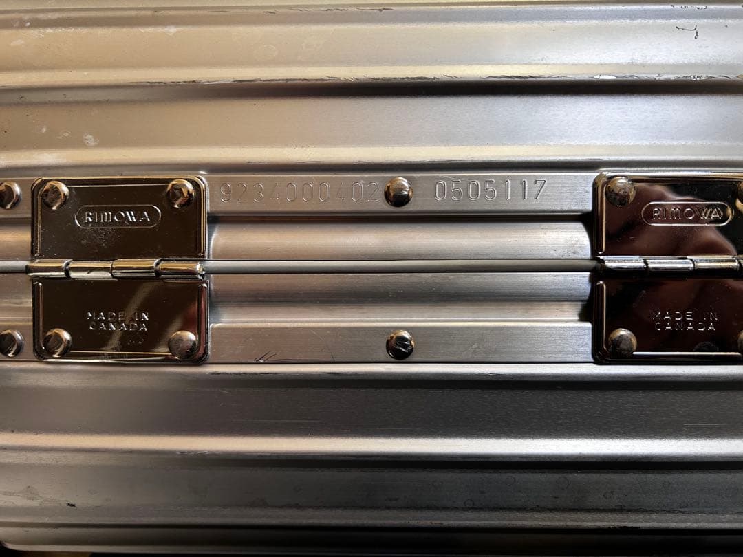 RIMOWA リモワ TOPAS 26L ビジネス4輪 TSA