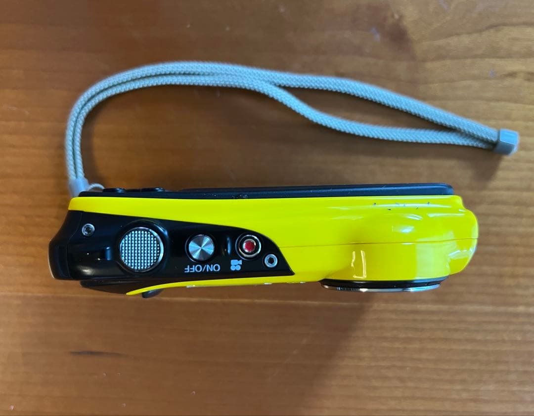 FINEPIX XP70 防水カメラ　レアな広角レンズアダプタ付