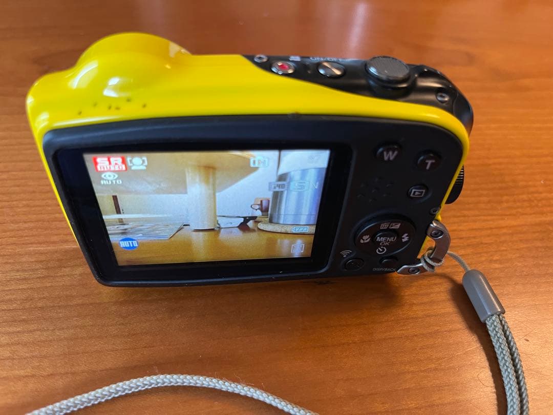 FINEPIX XP70 防水カメラ　レアな広角レンズアダプタ付