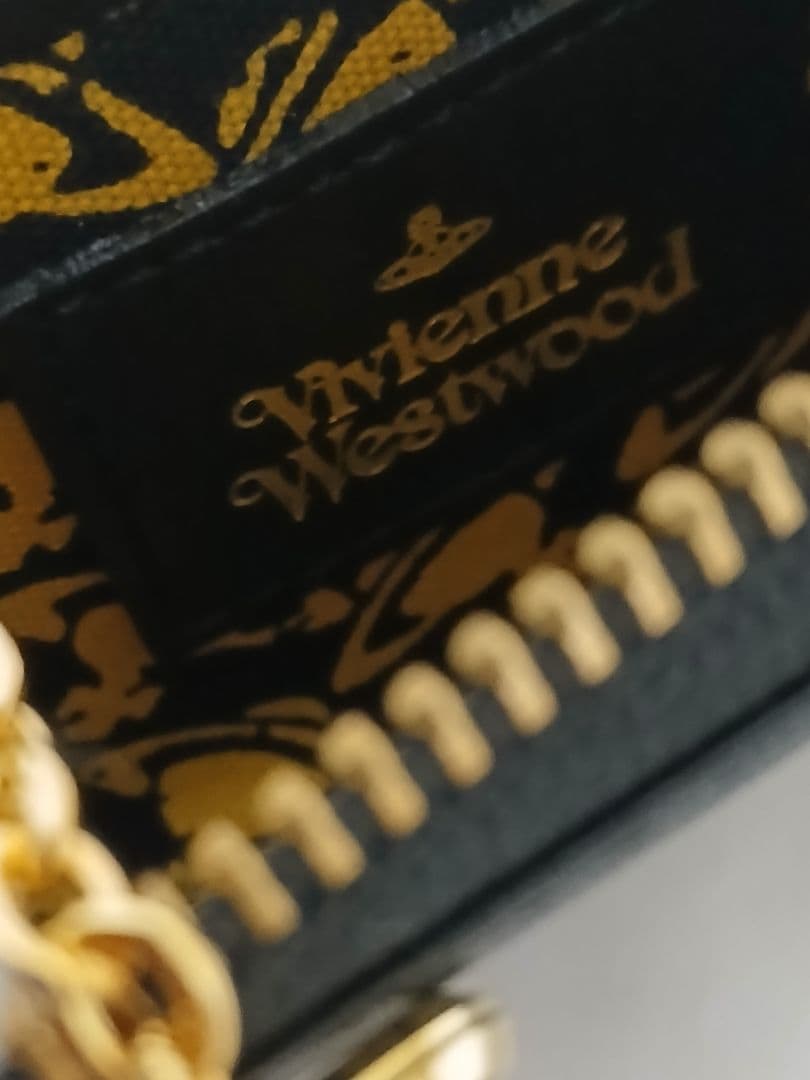 未使用★ヴィヴィアン字型ファスナーケース・パスケース付き小銭入れ　ブラック