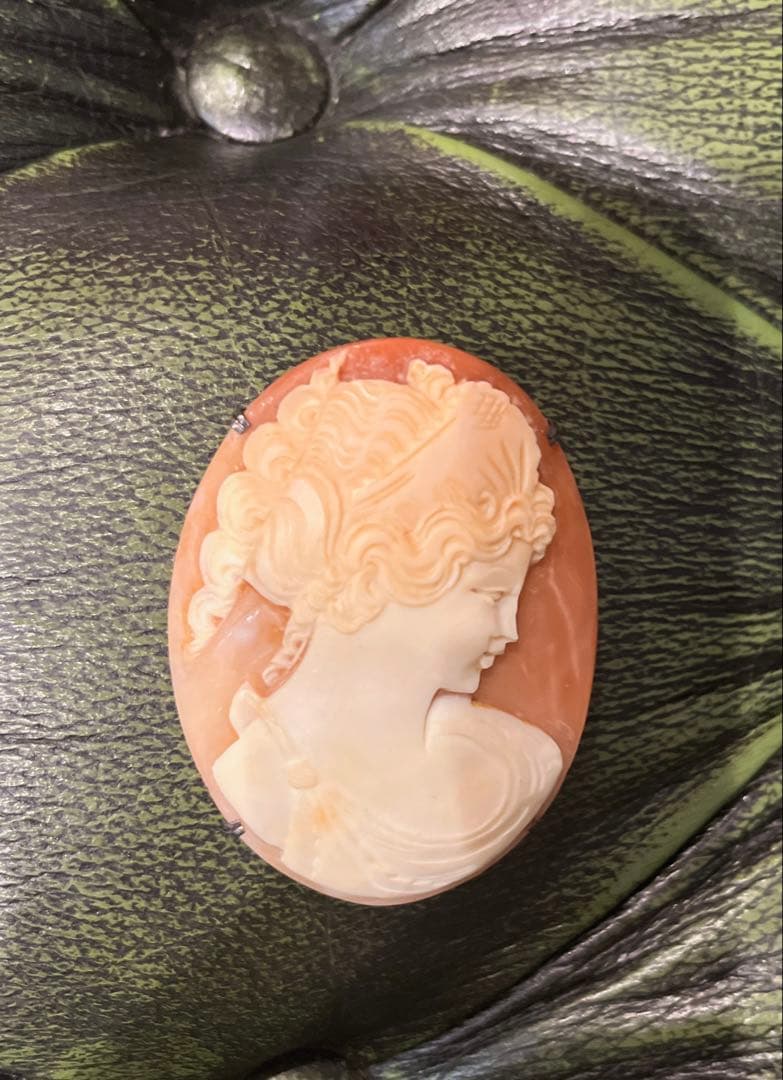 新春SALE❣️美品❣️Liverino Cameo 女性の肖像 ブローチ