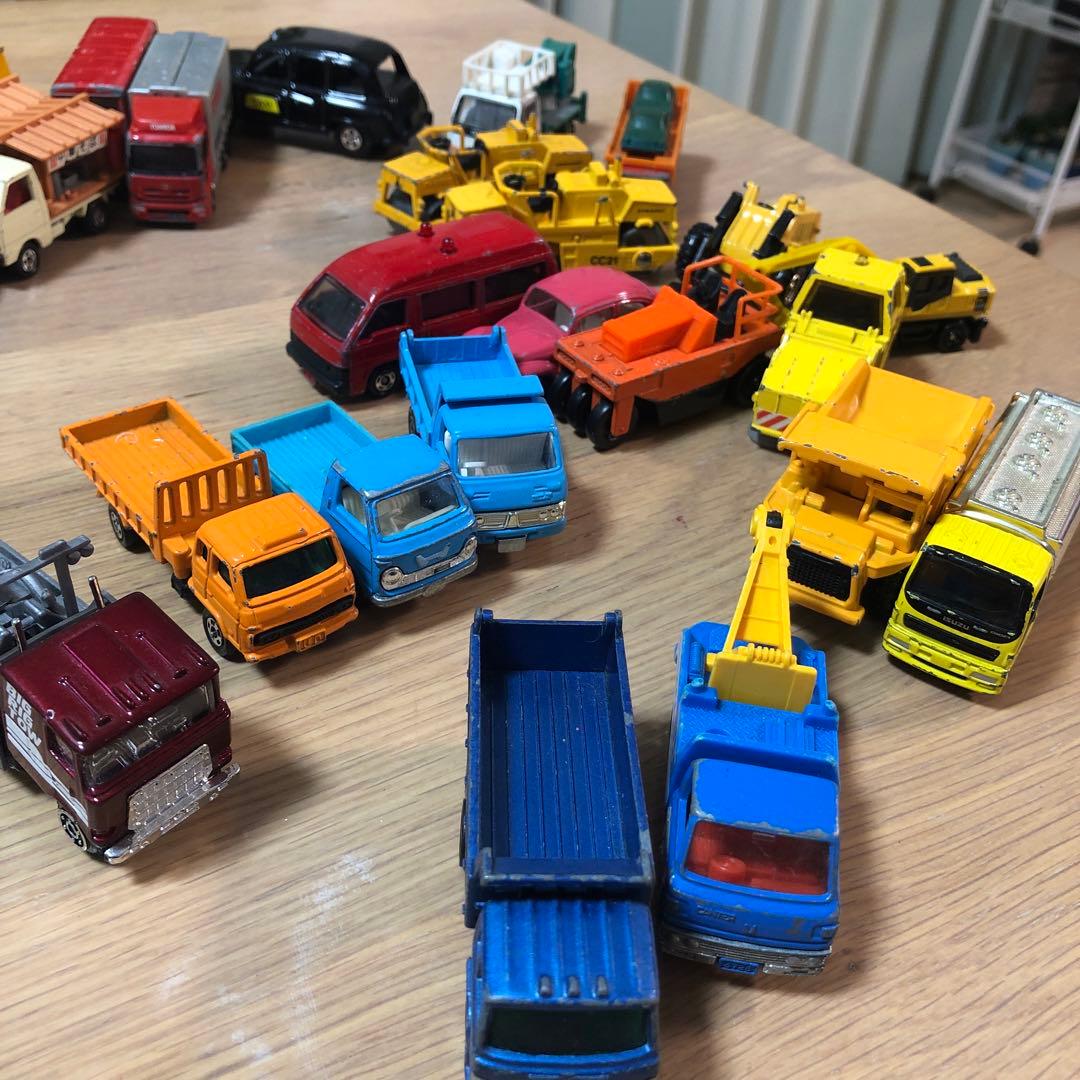 ミニカーまとめ売り　働く車　バス　トミカ　58台　値下げ