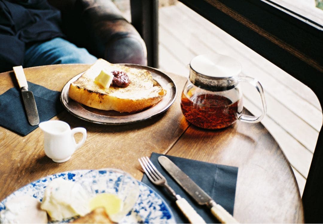 CONTAX T2 コンパクトフィルムカメラ シルバー　作例あり