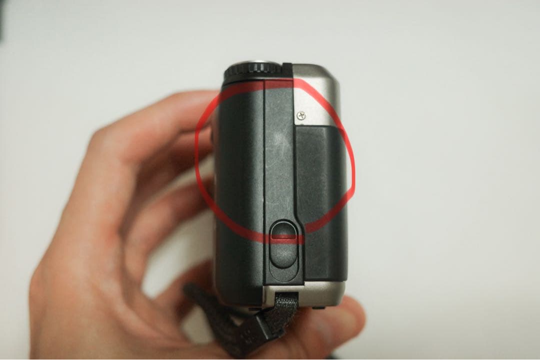 CONTAX T2 コンパクトフィルムカメラ シルバー　作例あり