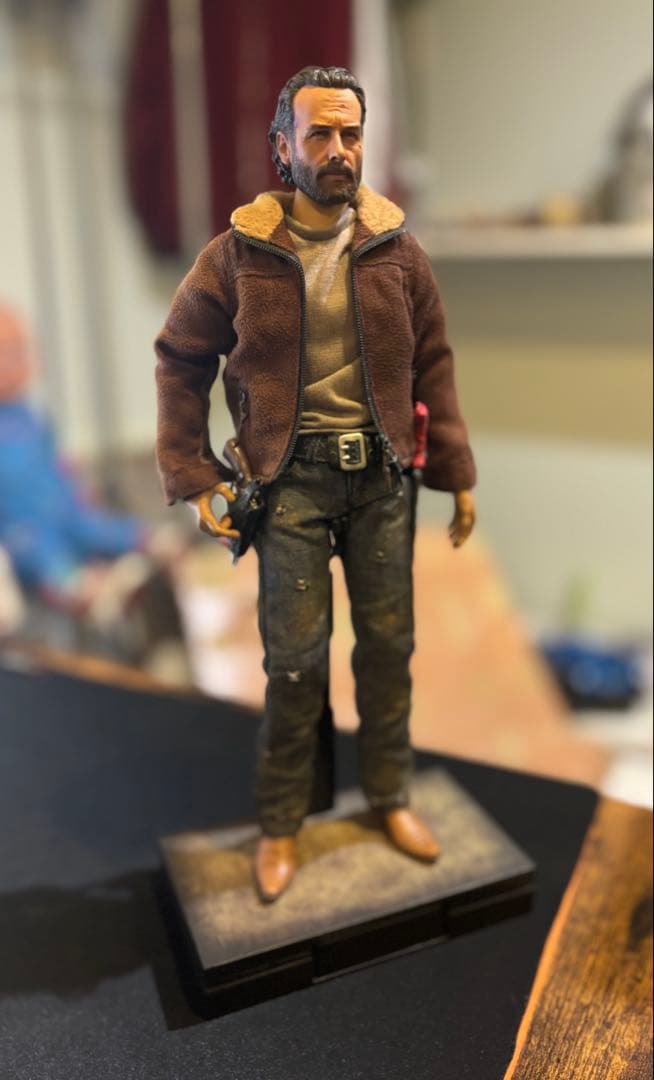ウォーキングデッド　リック　フィギュア