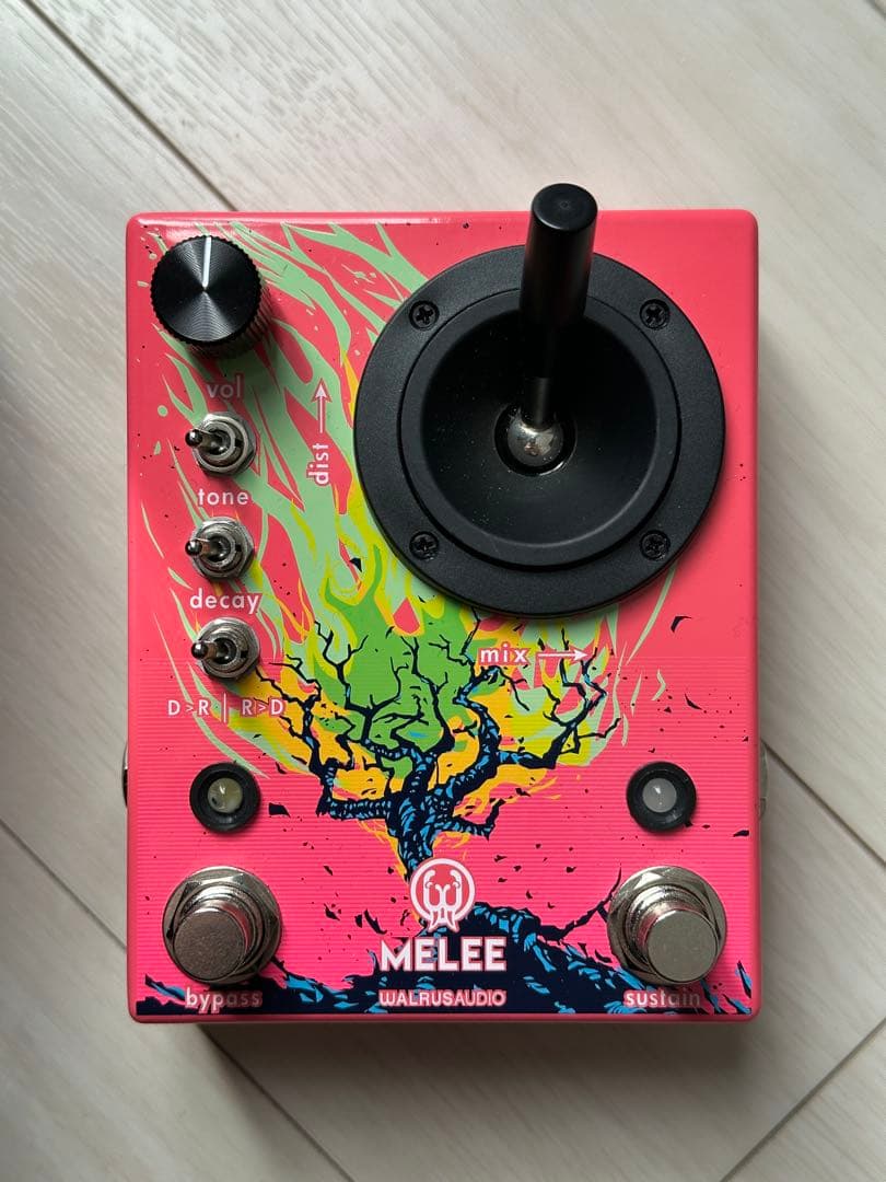 Walrus Audio Melee ディストーションとリバーブ