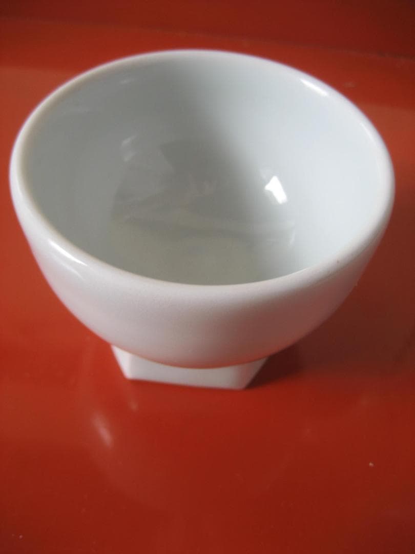 工藤省治　ぐい吞み　　砥部春秋窯 共箱