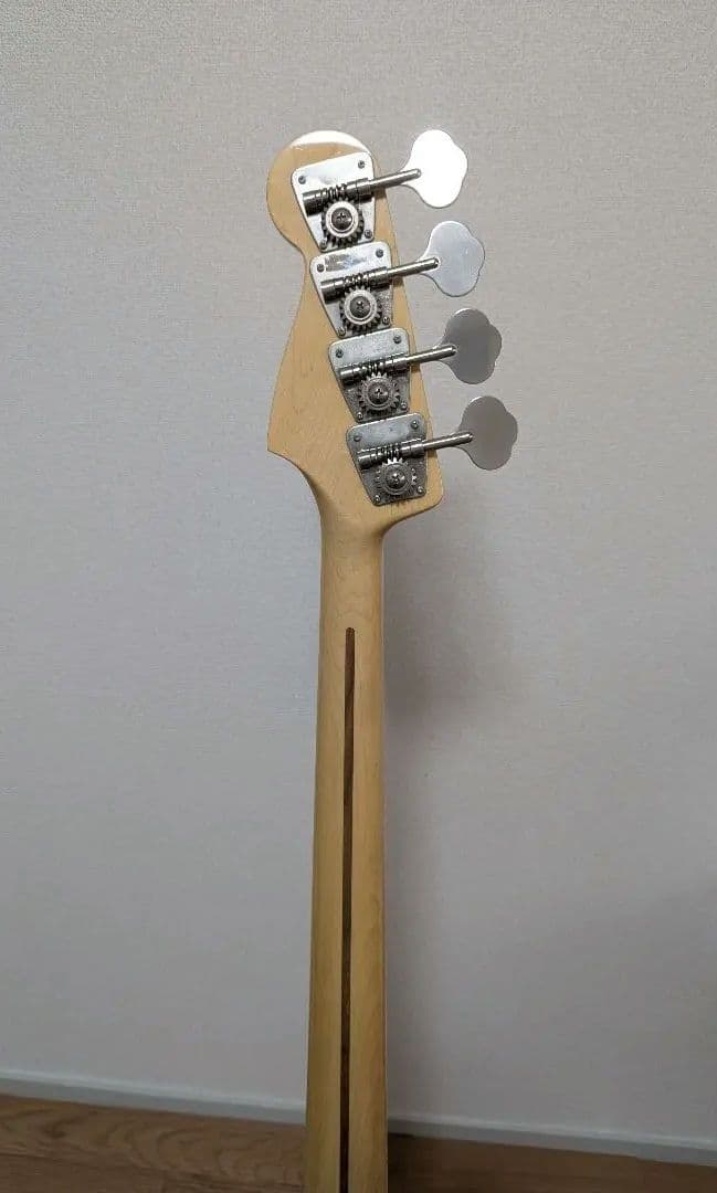 ベース Fender Japan JB75-90US Fiesta Red