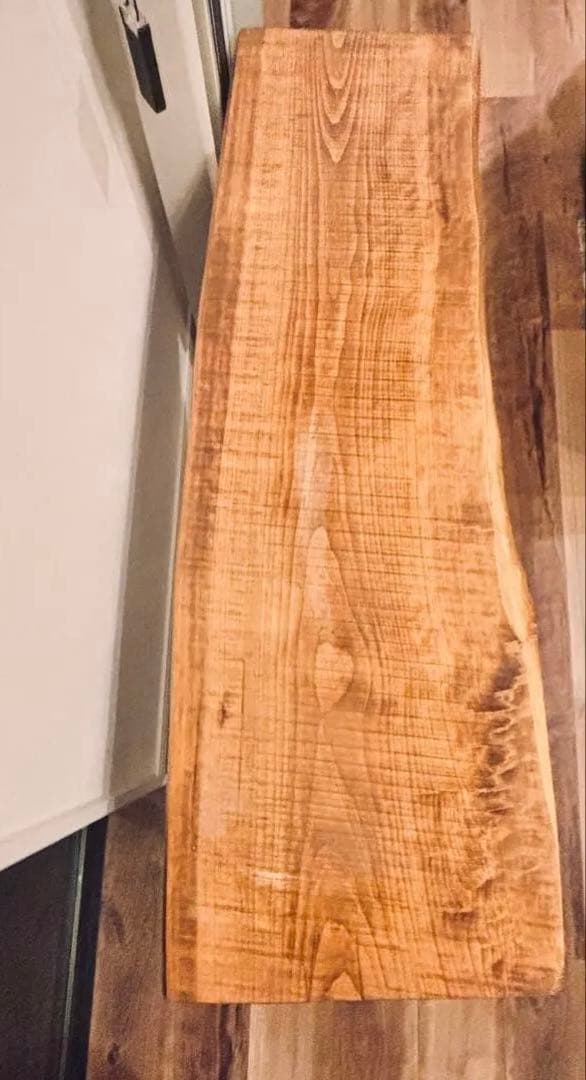 極厚　無垢材のナチュラルテーブル