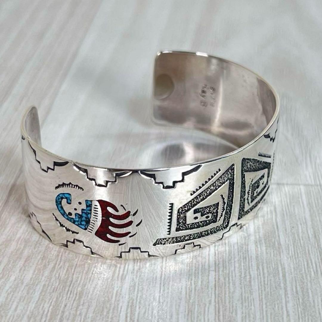 【美品】ナバホ インディアンジュエリー　バングル　インレイ　ベアパウ　Ray B