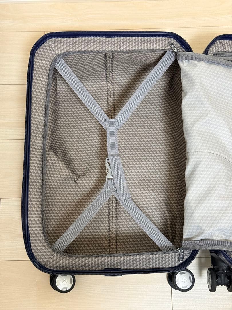 Samsonite サムソナイト ポリゴン スピナー55 スーツケース