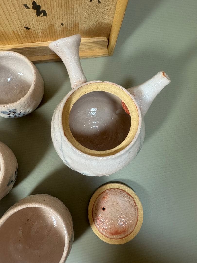 2166 志野焼　荘山窯　紅志野　茶器セット　急須1客　湯呑5客　未使用