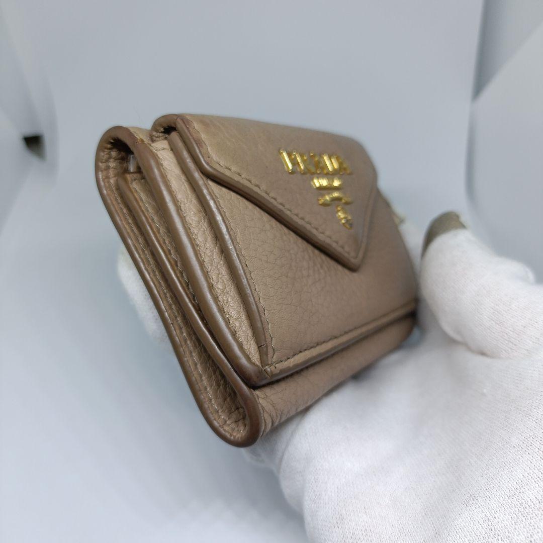 プラダ三つ折り財布 PRADA折財布ベージュ